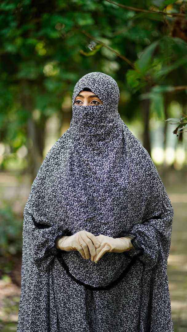 খিমার,প্লাজু,সেট