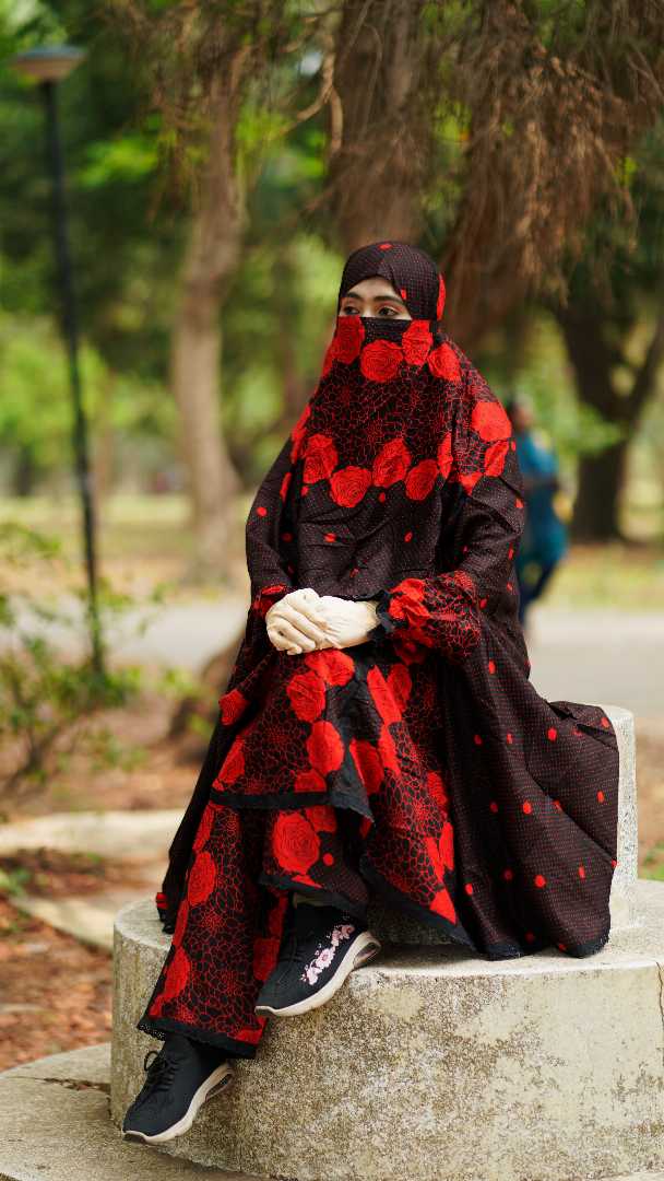 খিমার,প্লাজু,সেট