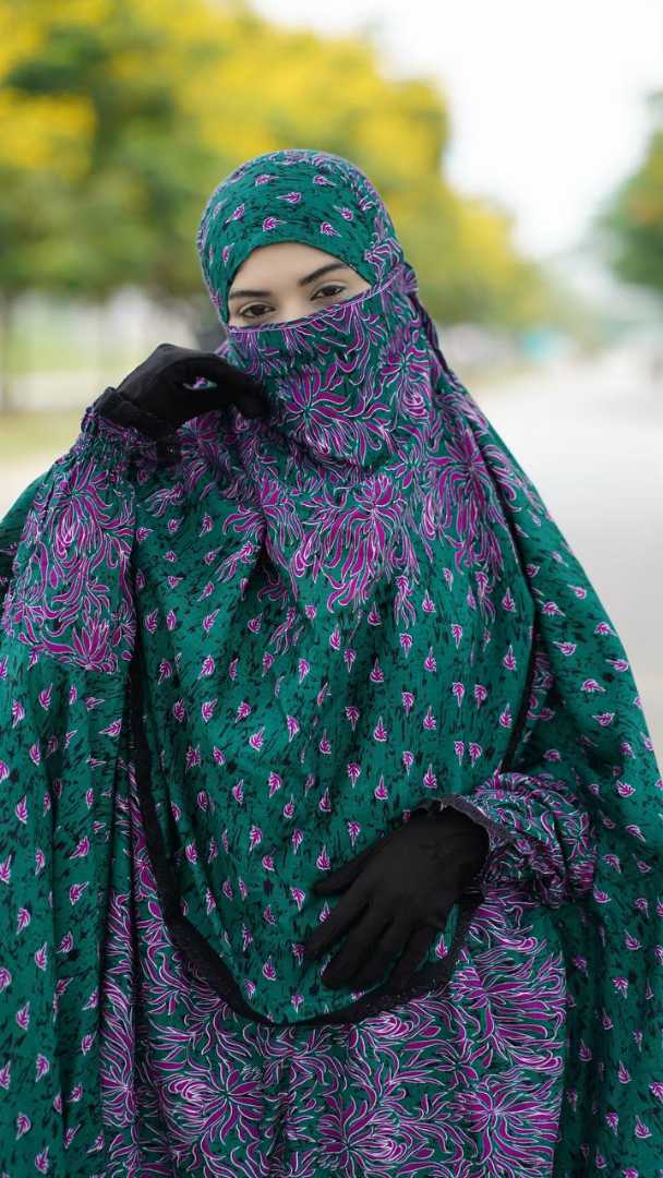 খিমার,প্লাজু,সেট