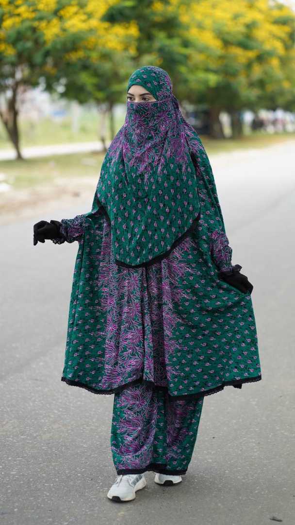 খিমার,প্লাজু,সেট