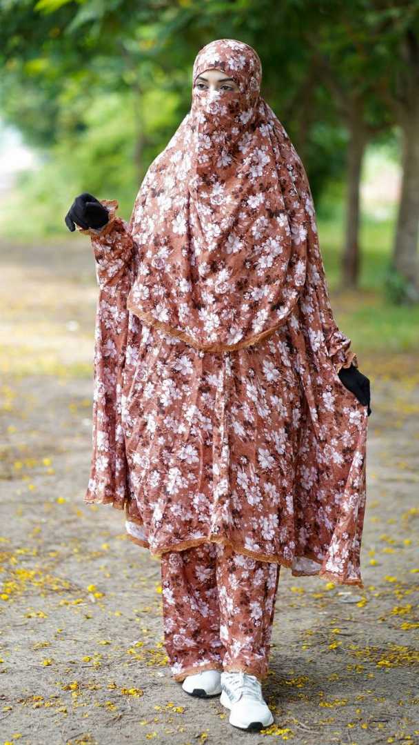 খিমার,প্লাজু,সেট