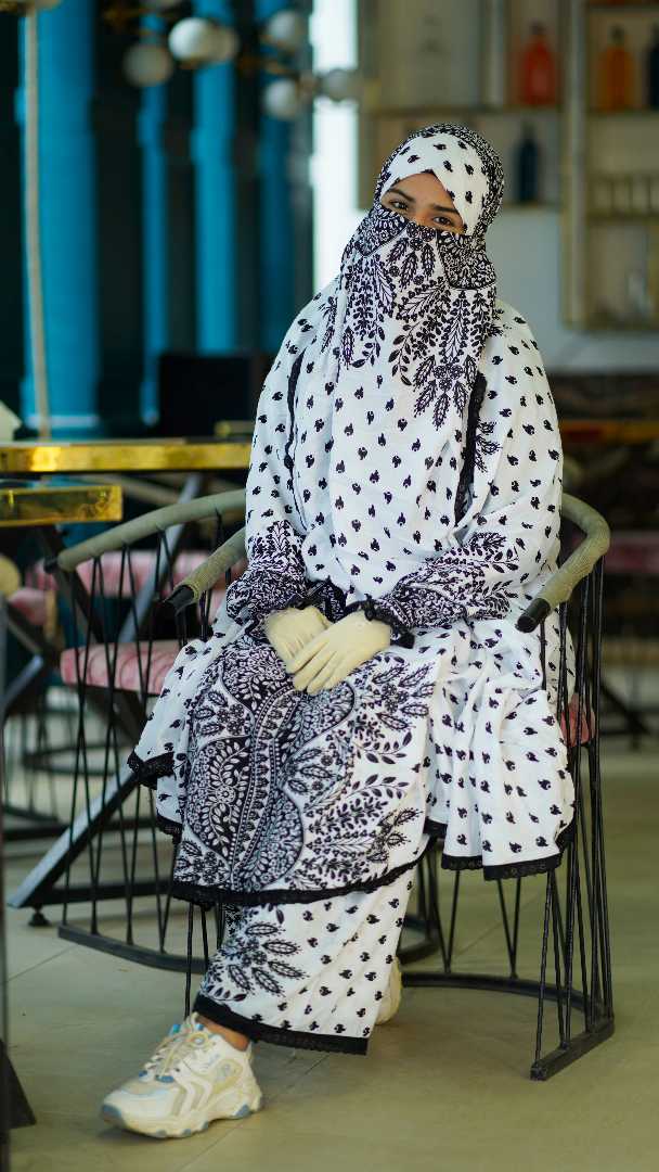 খিমার,প্লাজু,সেট