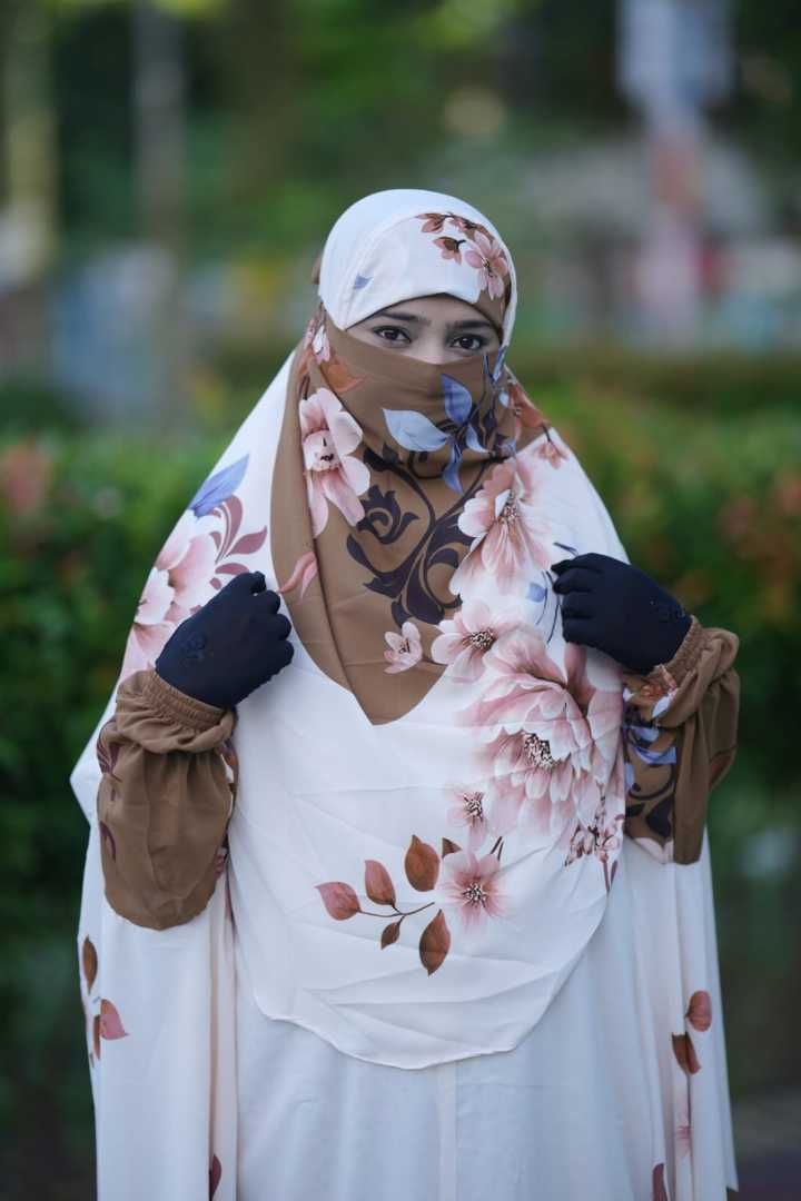 লাক্সারি,আবায়া