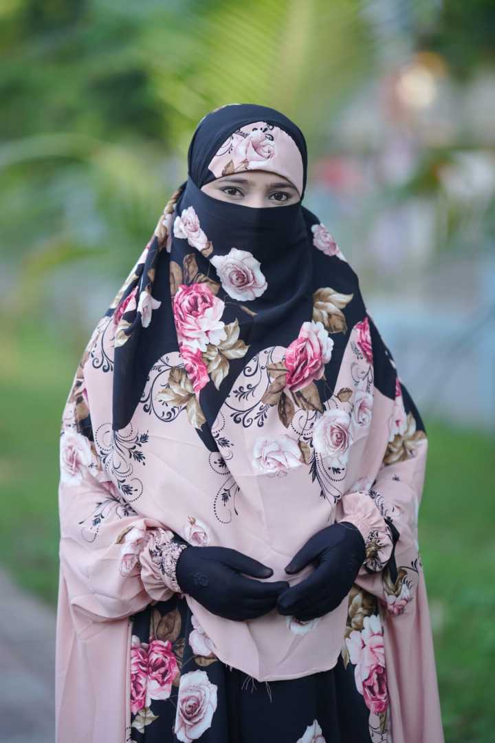 লাক্সারি,আবায়া