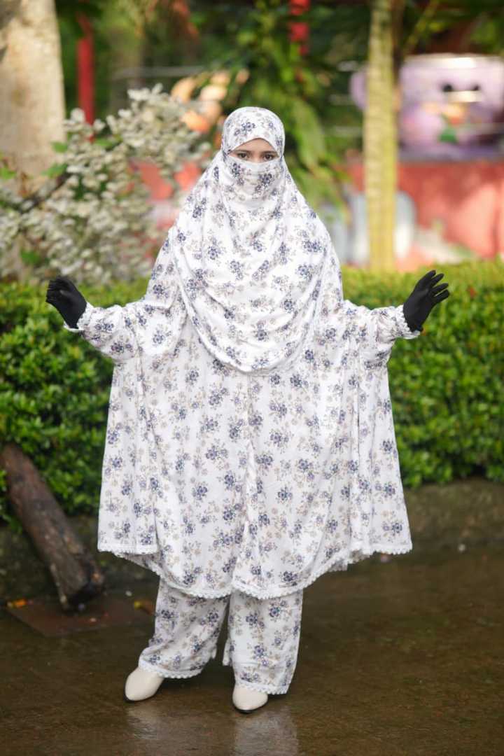 খিমার,প্লাজু,সেট