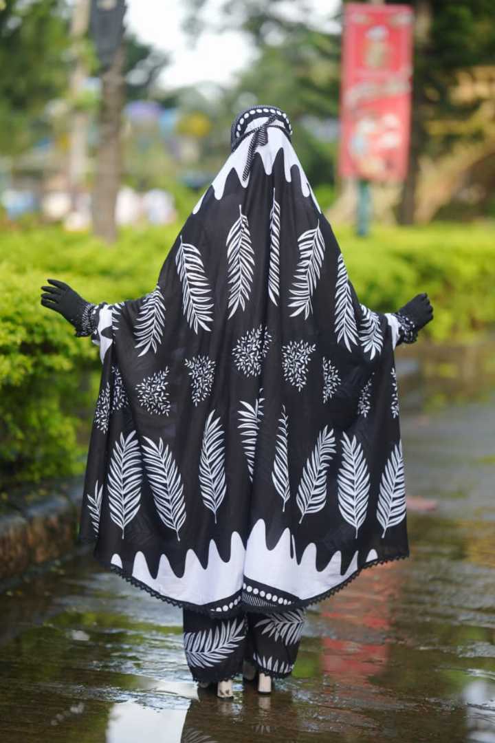খিমার,প্লাজু,সেট