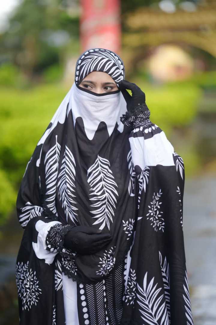 খিমার,প্লাজু,সেট