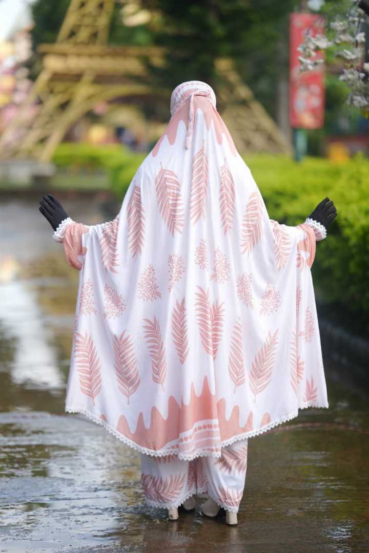 খিমার,প্লাজু,সেট